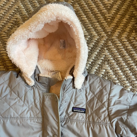 Patagonia Reversible Grey & Pink Patagonia Down & Fleece Coat Girls size XL (14) - Picture 2 of 4